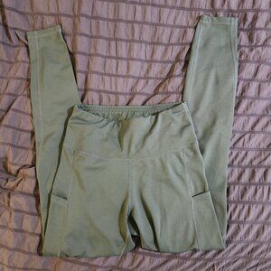Poshdivah yoga pants size small